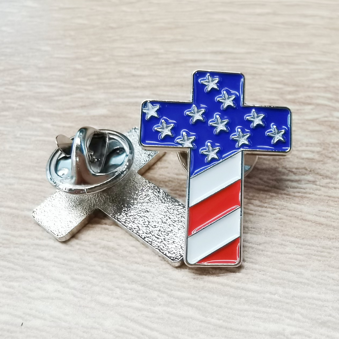 AMERICAN FLAG LAPEL PIN